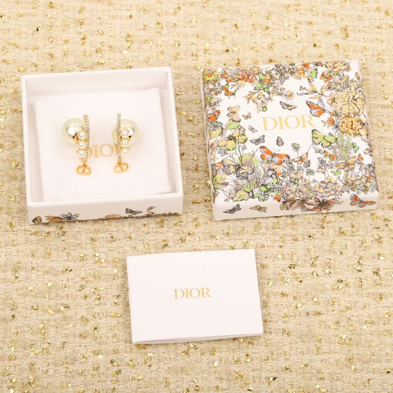 Ba*len*cia*ga earrings